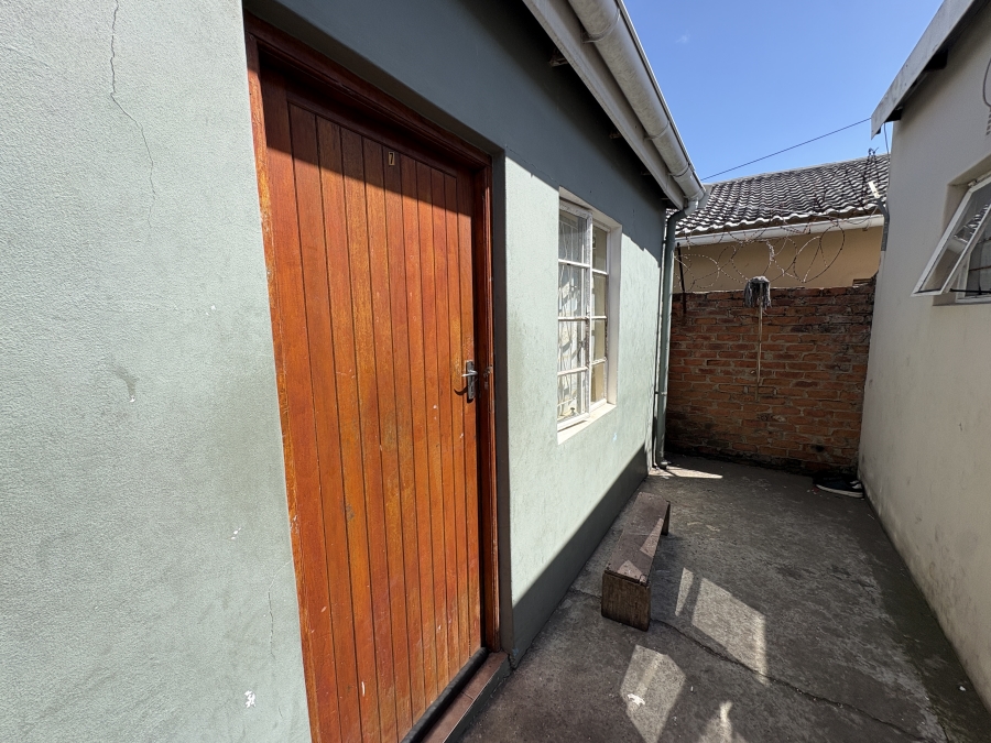 12 Bedroom Property for Sale in Quigney Eastern Cape